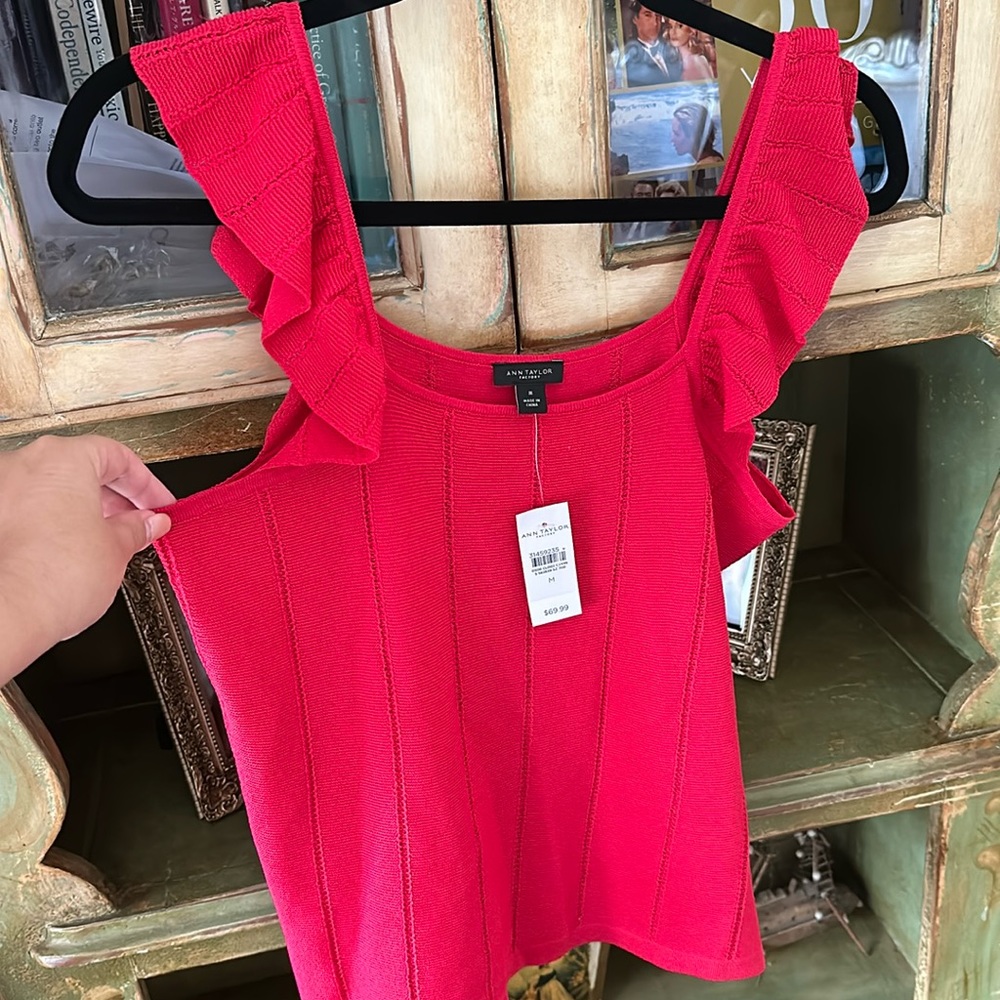 NWT Ann Taylor blouse size M